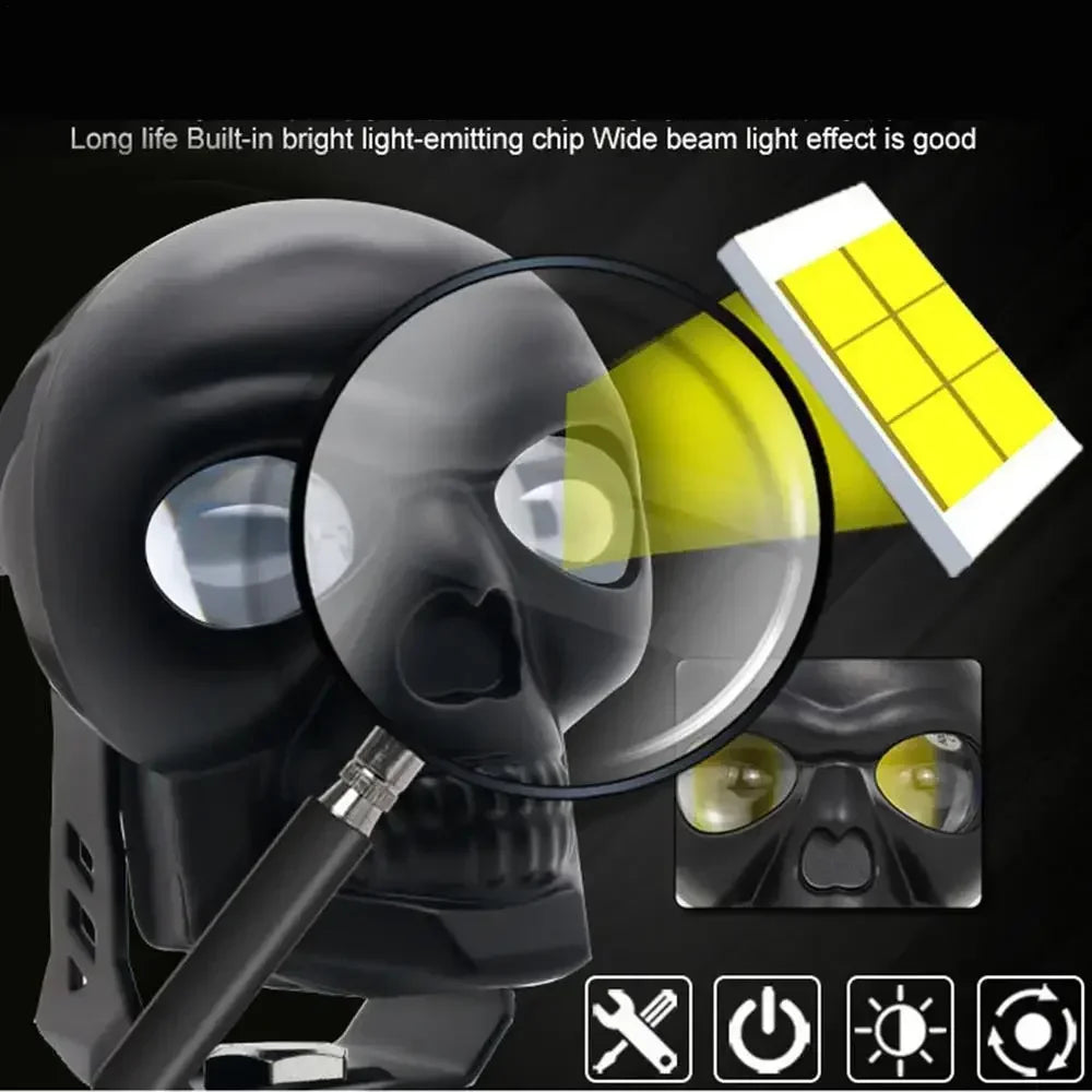 Motorcycle Aluminum Alloy Skull Headlight Skull Fog Lights Motorbike High Low Beam Lamp for Halloween Skull Decoration Headlamp